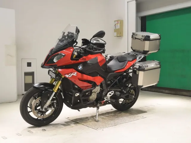 BMW S1000XR 2016, красный, фото 4
