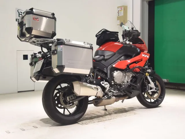 BMW S1000XR 2016, красный, фото 5