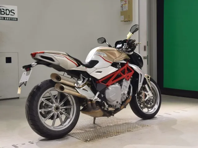 MV Agusta AGUSTA BRUTALE 1090RR 2013, золотистый, фото 5