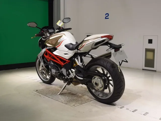 MV Agusta AGUSTA BRUTALE 1090RR 2013, золотистый, фото 6