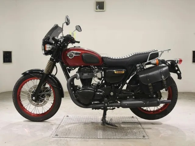 Kawasaki W800 2012, red | black, фото 2