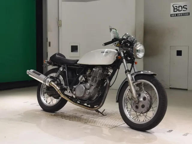 Yamaha SR400 1991, белый, фото 3