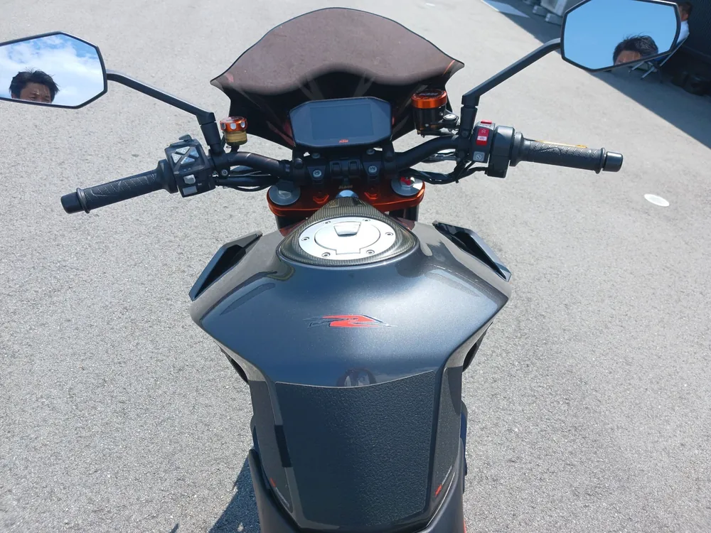 KTM 1290 Super Duke R 2017, gun m, оранжевый, фото 5