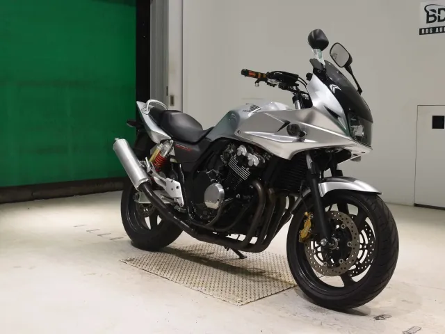 Honda CB400 Super Four 2007, серебристый, фото 3