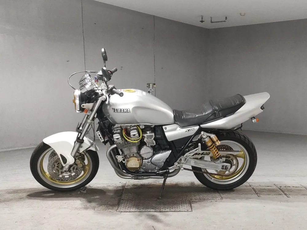 Yamaha XJR400R 1999, серебристый, фото 2
