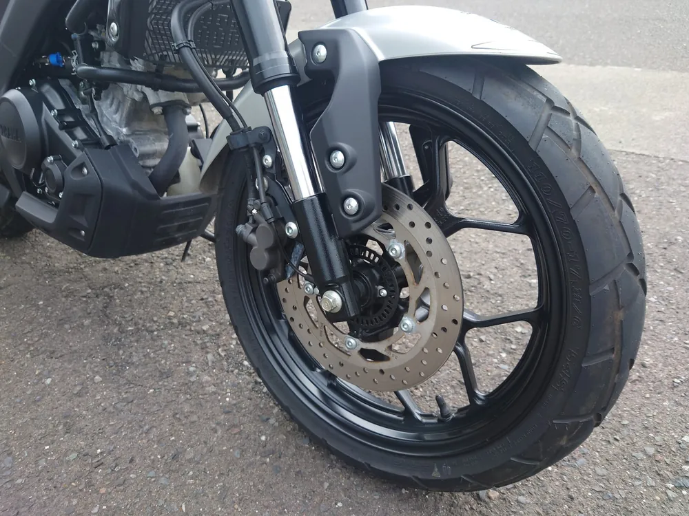 Yamaha XSR125, серебристый, фото 7