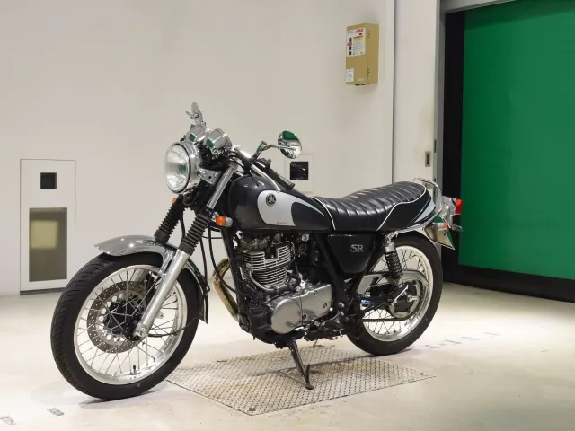 Yamaha SR400 Final Edition Limited 2021, серый, фото 4