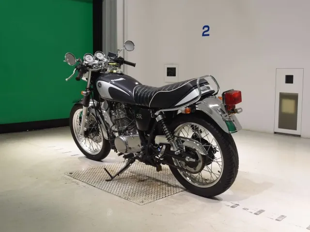 Yamaha SR400 Final Edition Limited 2021, серый, фото 6