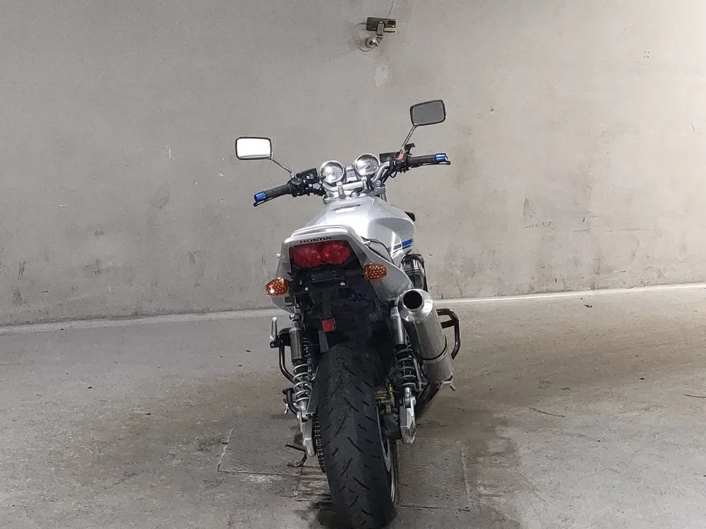 Honda CB1300, серебристый, фото 4