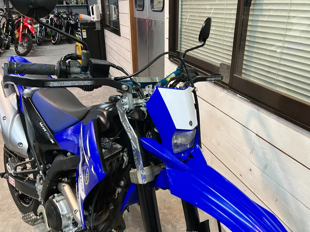 Yamaha WR250R, белый, чёрный, синий, фото 18