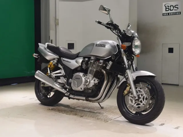 Yamaha XJR1300 1998, серебристый, фото 3