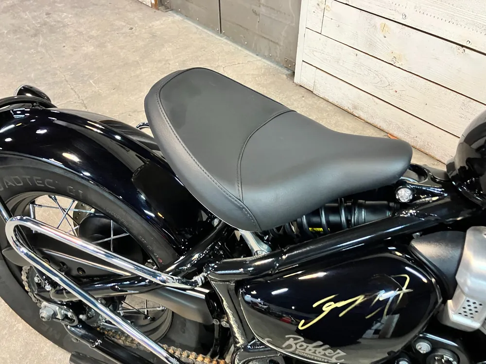 Triumph Bonneville Bo Bar 2024, чёрный, фото 4
