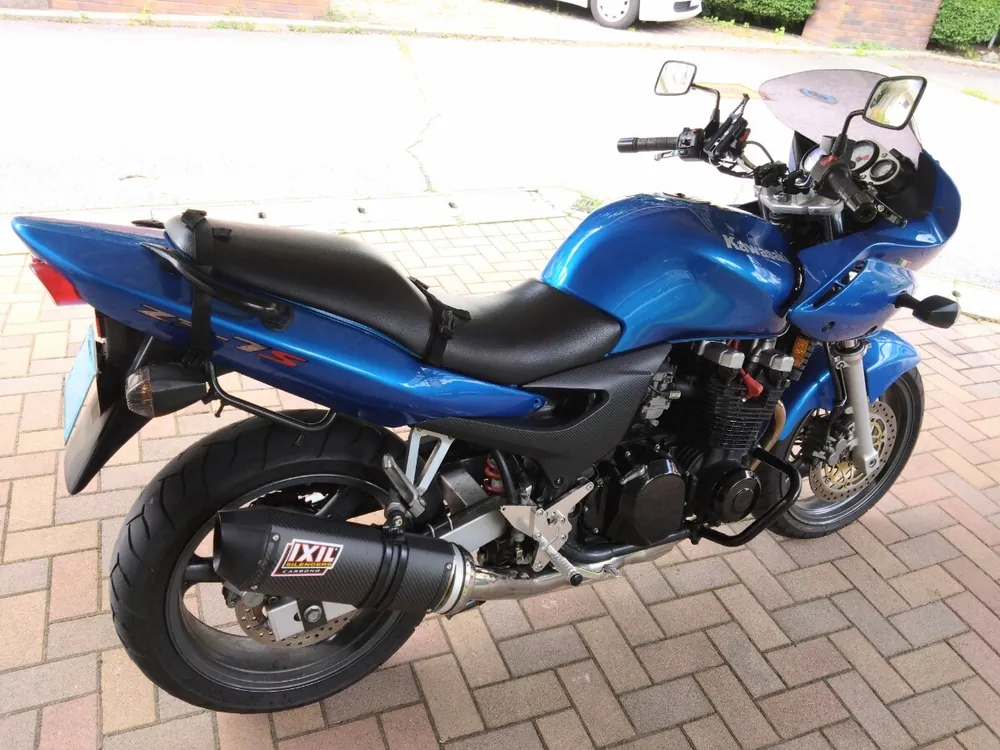 Kawasaki ZR-7S 2002, фото 9