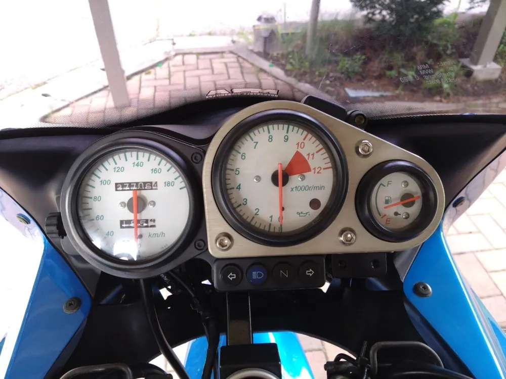 Kawasaki ZR-7S 2002, фото 4