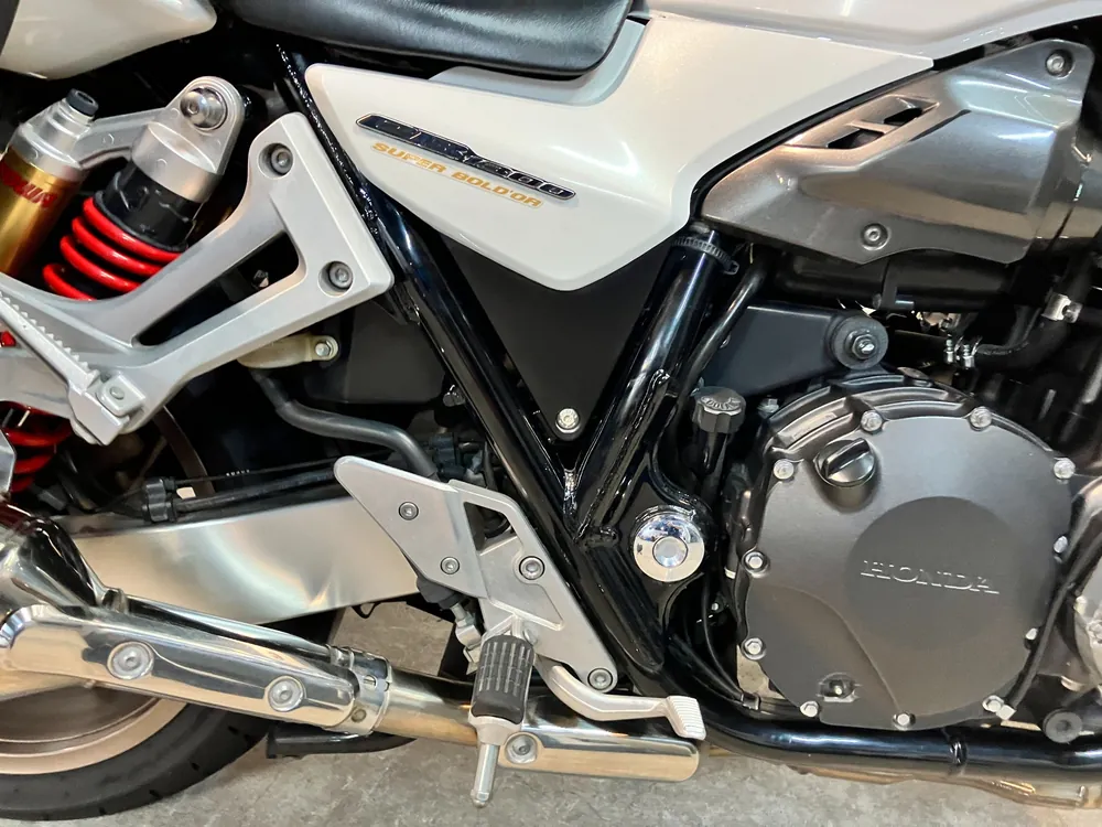 Honda CB1300 2016, белый, красный, navy blue, фото 14