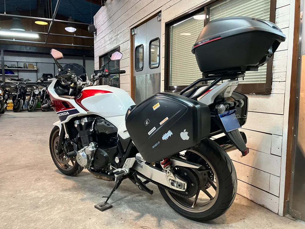 Honda CB1300 2016, белый, красный, navy blue, фото 9