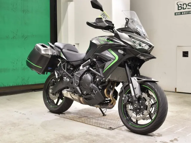 Kawasaki Versys 2024, чёрный, фото 3