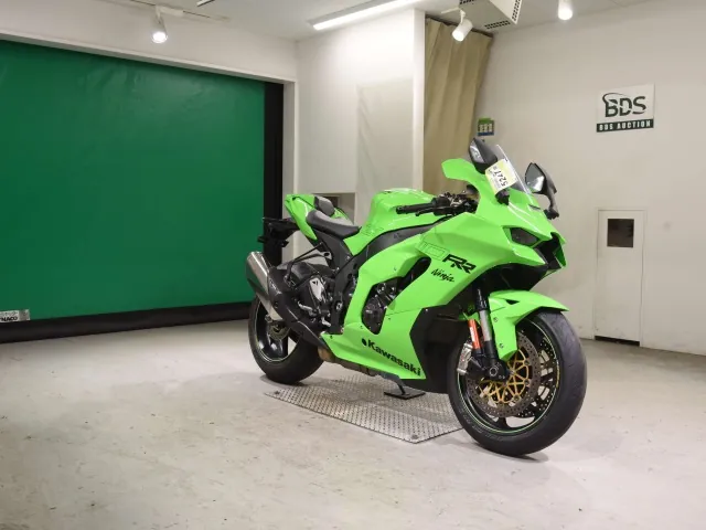 Kawasaki Zx-10Rakrt 2022, зелёный, фото 3