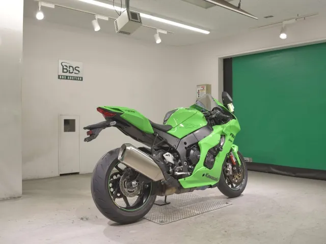 Kawasaki Zx-10Rakrt 2022, зелёный, фото 5
