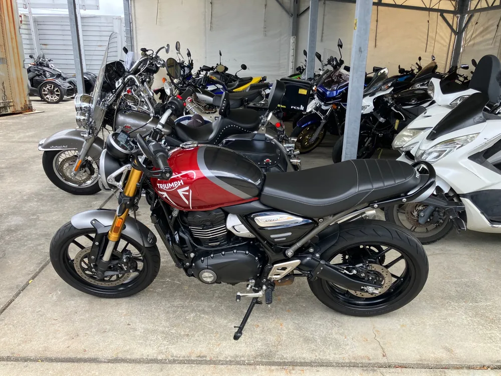 Triumph Speed 400 2026, red/gray, фото 3