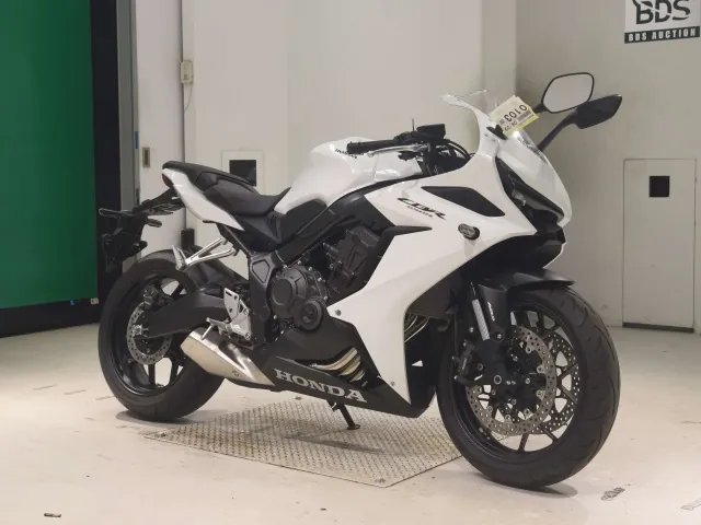 Honda CBR650R 2023, белый, фото 3