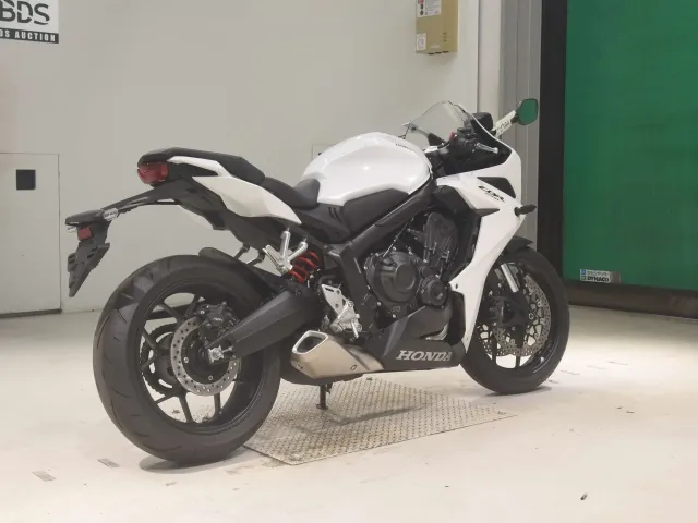 Honda CBR650R 2023, белый, фото 5
