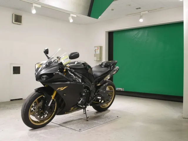Yamaha YZF-R1 2010, чёрный, фото 4