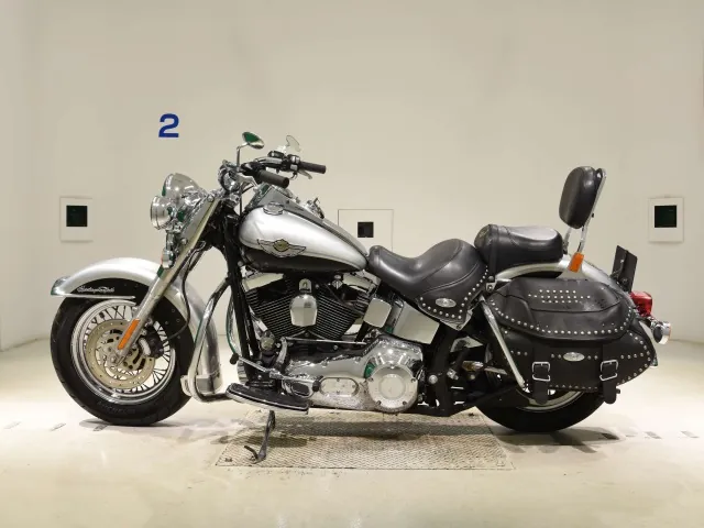 Harley-Davidson FLSTC1450 2003, чёрный, серебристый, фото 2
