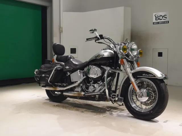 Harley-Davidson FLSTC1450 2003, чёрный, серебристый, фото 3