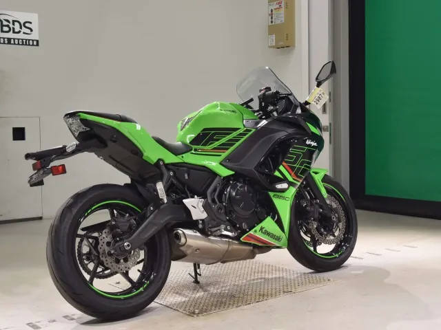 Kawasaki Z650A 2024, black | green, фото 5