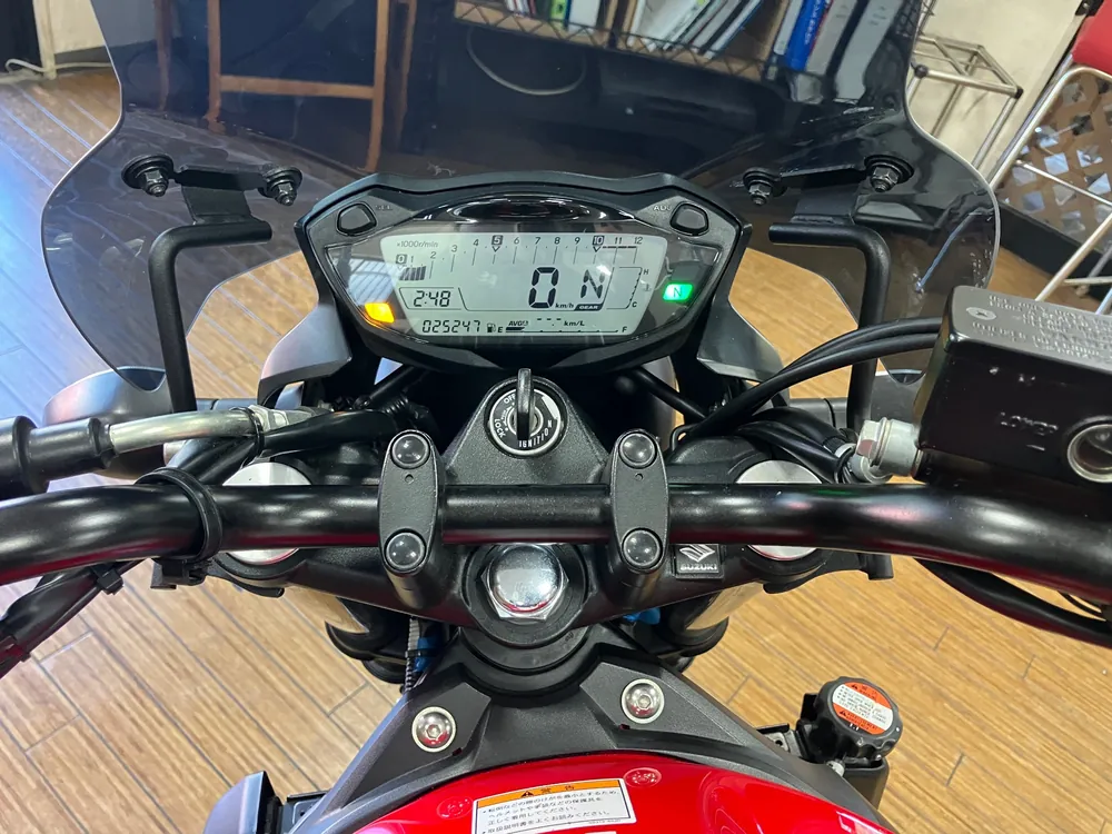 Suzuki SV650 2017, красный, фото 3
