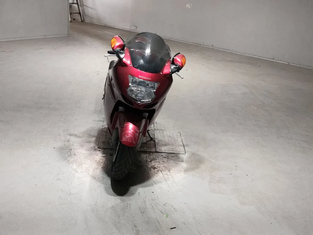 Honda CBR1100XX 1998, красный, фото 3