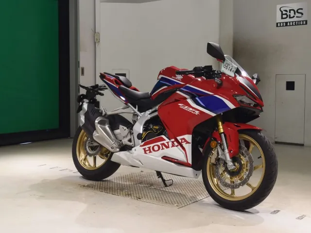 Honda CBR250RR, красный, фото 3