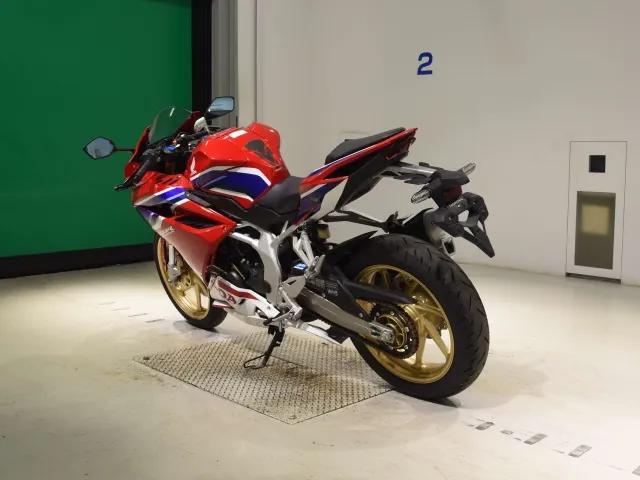 Honda CBR250RR, красный, фото 6