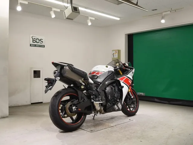 Yamaha YZF-R1 2012, white | red, фото 5