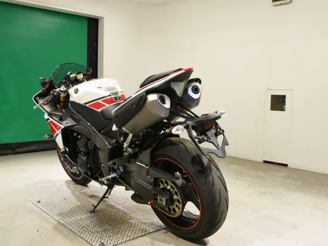Yamaha YZF-R1 2012, white | red, фото 6
