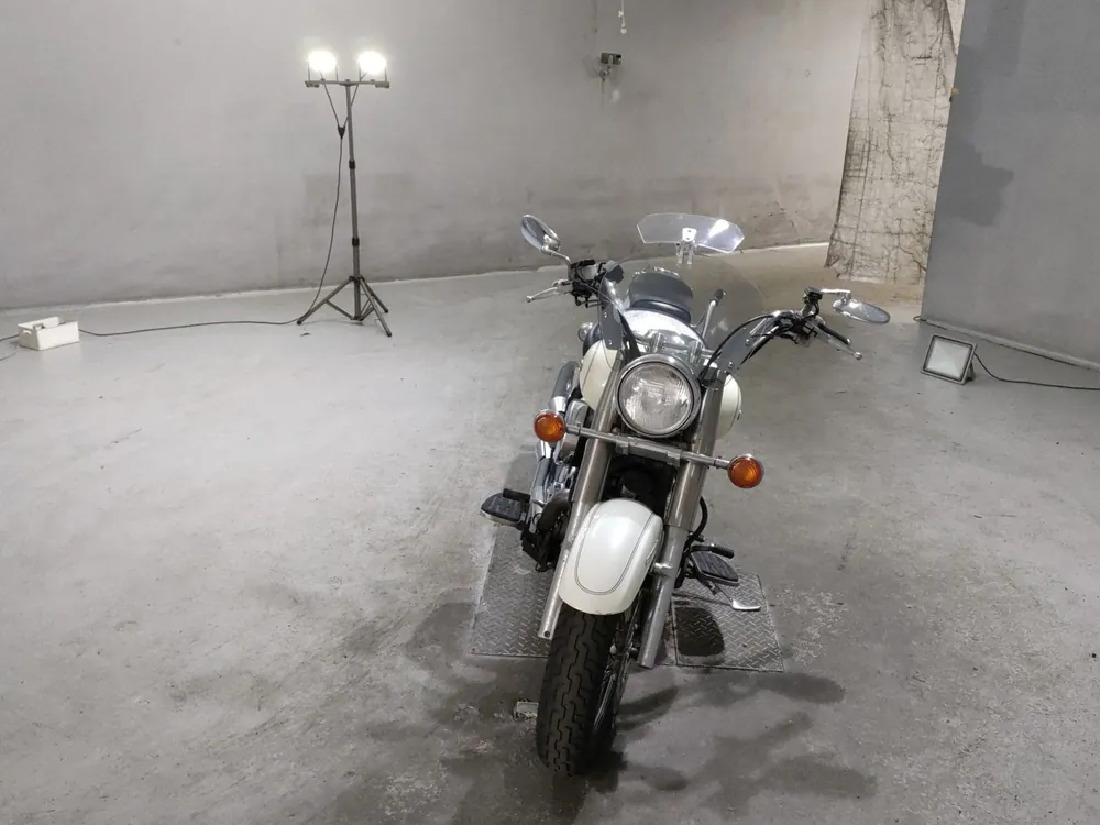 Yamaha Dragstar 1100 2003, белый, фото 3