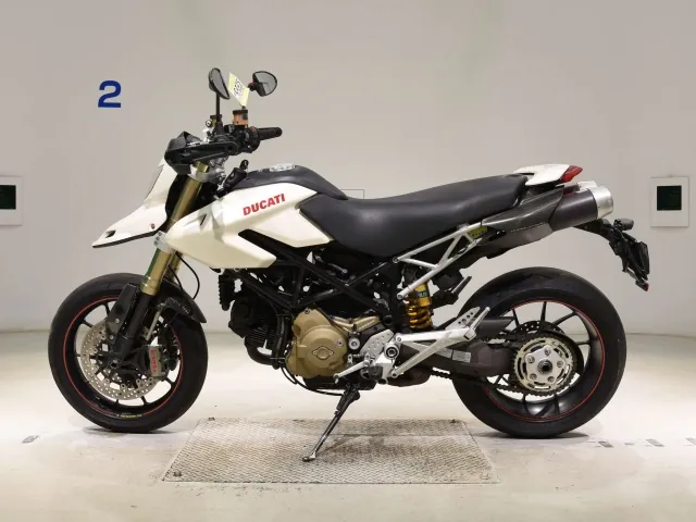 Ducati Hypermotard 1100S 2008, белый, фото 2