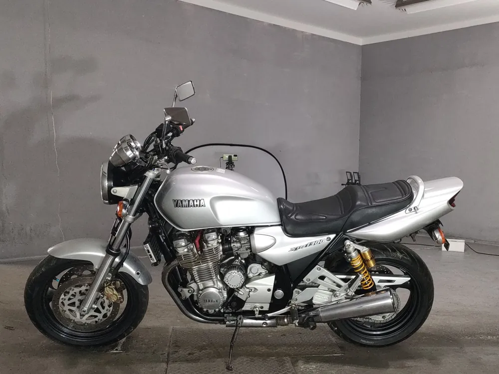 Yamaha XJR1300 1998, серебристый, фото 2