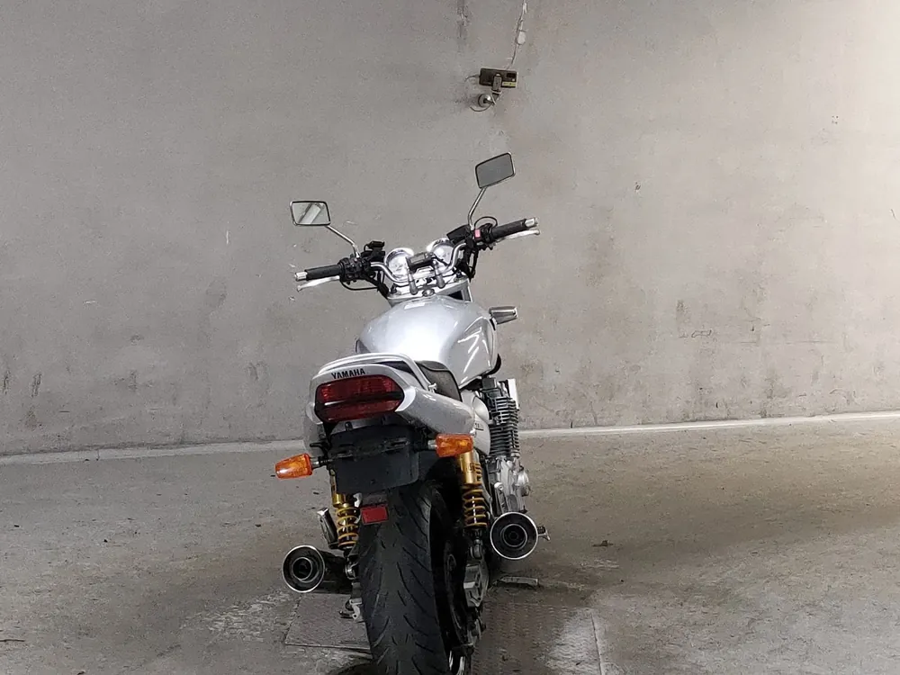 Yamaha XJR1300 1998, серебристый, фото 4