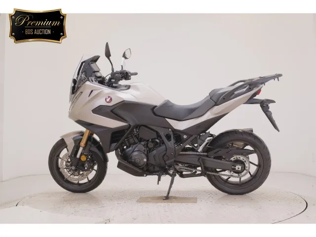 Honda NT1100 2026, золотистый, фото 2