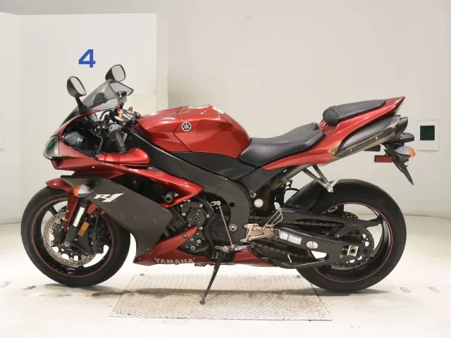 Yamaha YZF-R1 2008, red | black, фото 2