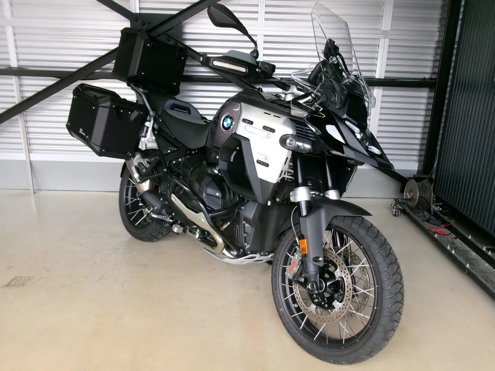 BMW R1300Gs Adv Asa 2026, gray / black, фото 4