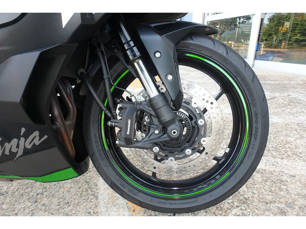 Kawasaki ZX-4R SE 2023, maddo black, фото 5