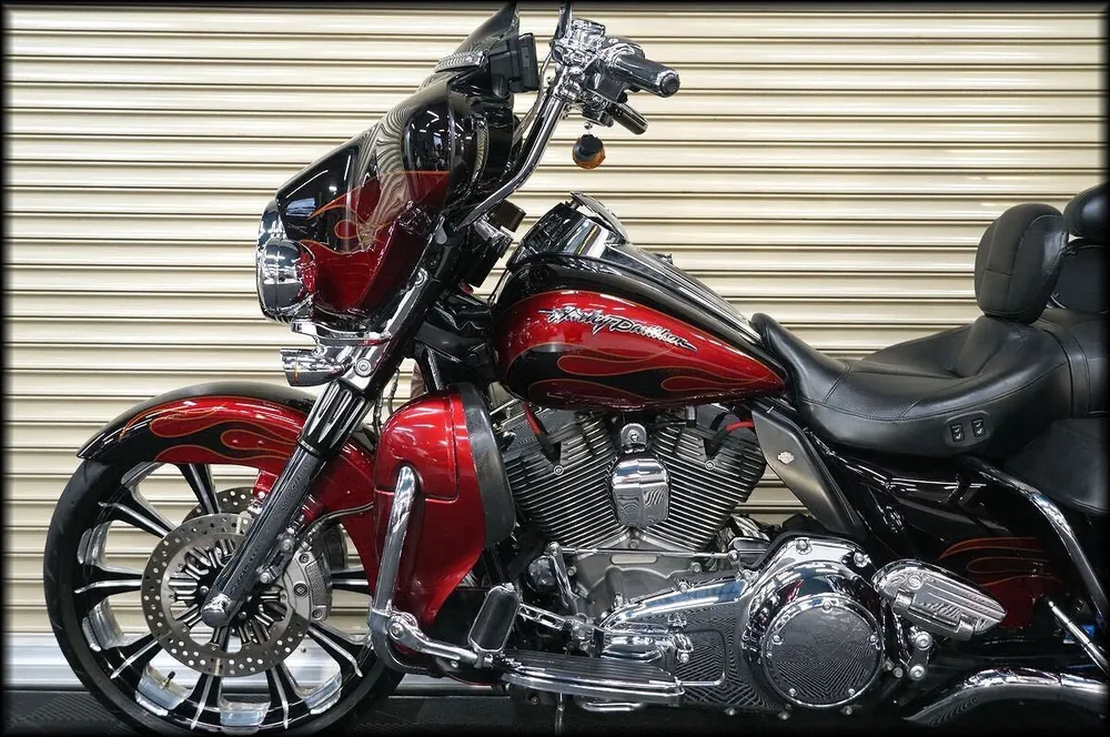 Harley-Davidson FLHTCUSE 2010, фото 10