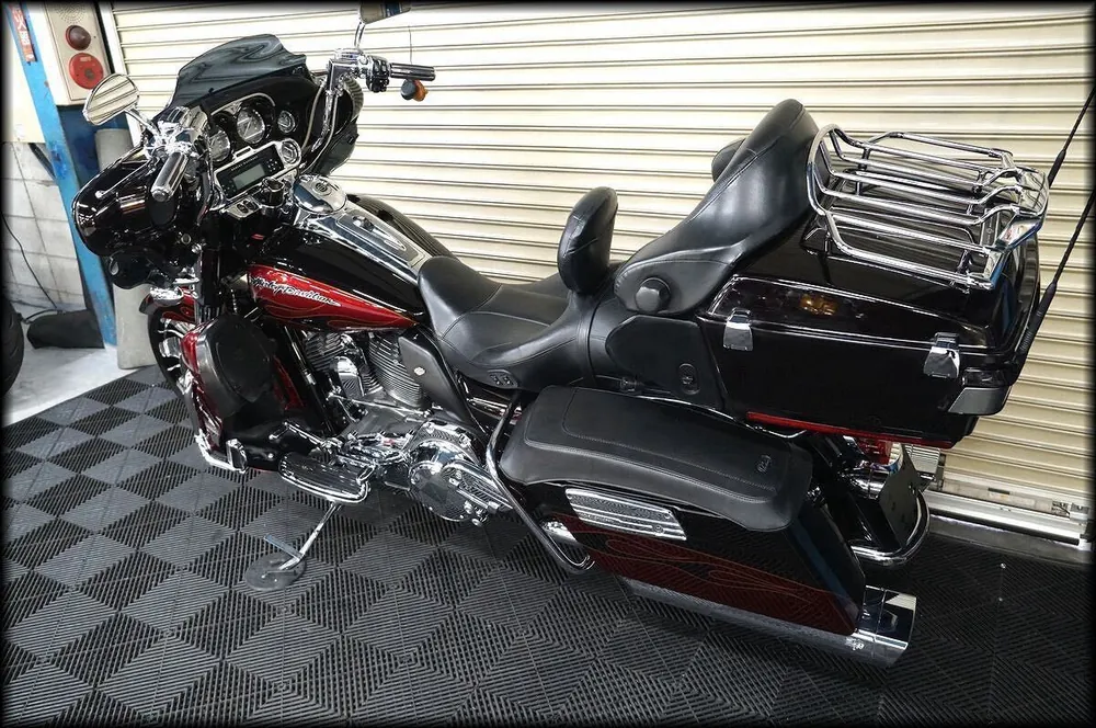 Harley-Davidson FLHTCUSE 2010, фото 2