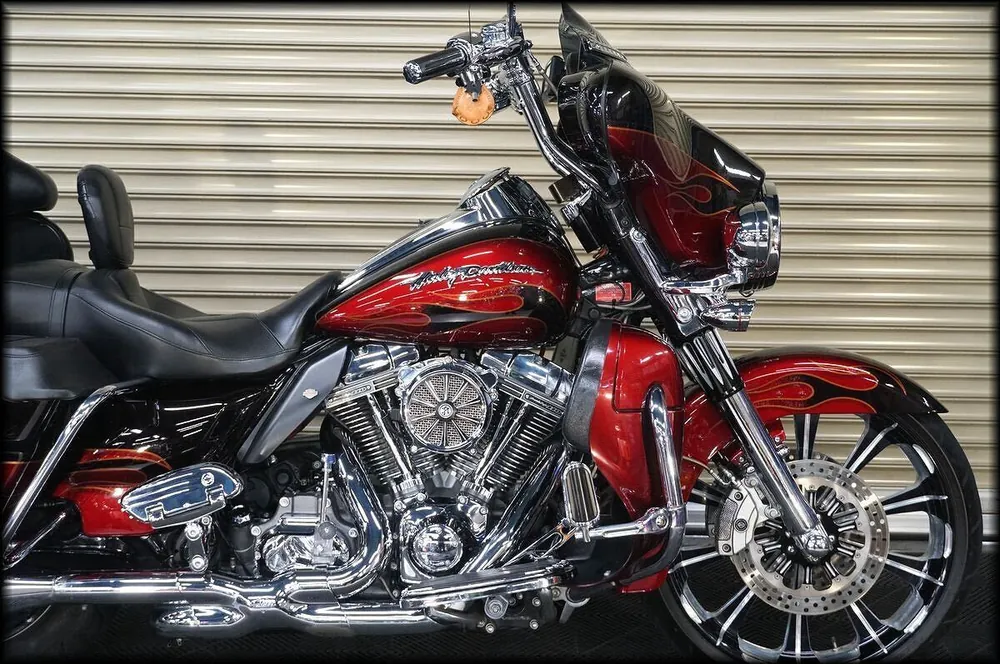 Harley-Davidson FLHTCUSE 2010, фото 6
