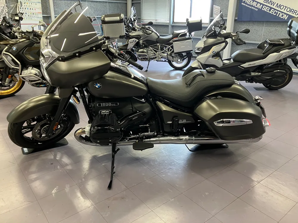 BMW R18 Classic 2022, зелёный, фото 2