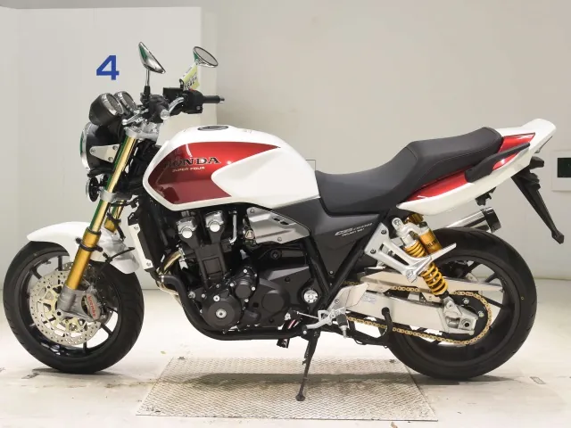 Honda CB1300 2026, white | red, фото 2