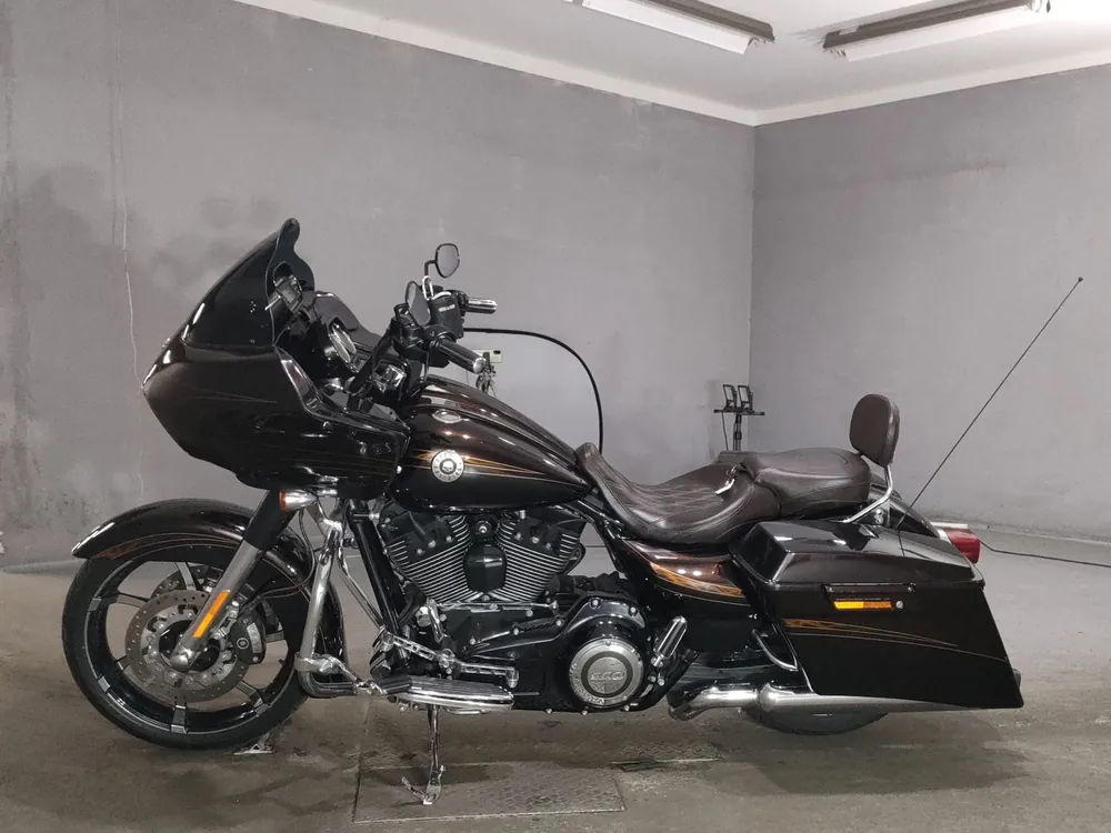 Harley-Davidson FLTRXSE1800CVO 2012, light brown, фото 2